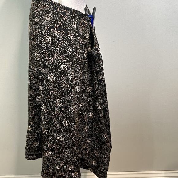 Context Woman Skirt Plus size 2X Black Brown Floral Slinky Knee A Line Modest - Picture 5 of 8